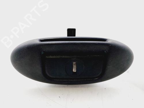 Used Tailgate handle RENAULT MEGANE I Classic (LA0/1_) 1.9 D (LA0A, LA0U, LA0R) (64 hp) 30403217