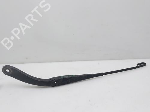 Used Front windshield wiper arm DACIA SANDERO II [2012-2025]  17902006