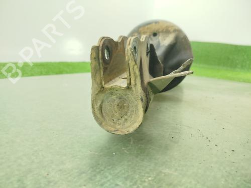 Right front shock absorber MITSUBISHI CARISMA (DA_) 1.6 (DA1A) | BP30977200M17