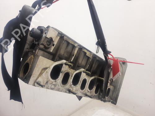 Used Cylinder head RENAULT MEGANE II Saloon (LM0/1_) [2003-2026]  32188125