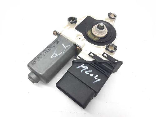 Used Right rear window motor VW GOLF IV (1J1) 1.4 16V (75 hp) 5257948