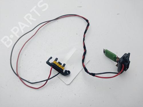 Used Heater resistor RENAULT CLIO III Grandtour (KR0/1_) 1.5 dCi (KR0F) (86 hp) 29232751