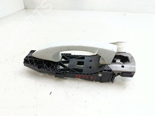 Used Front left exterior door handle VW GOLF VII (5G1, BQ1, BE1, BE2) 1.6 TDI (110 hp) 31952040