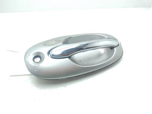 Used Front right exterior door handle KIA CARNIVAL II (GQ) [1999-2007]  24506704