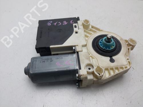 Rudehejsemotor forskærm højre SEAT LEON (1P1) [2005-2013]  27471446