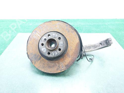 Used Right front steering knuckle BMW X5 (E70) 3.0 d (235 hp) 17559368