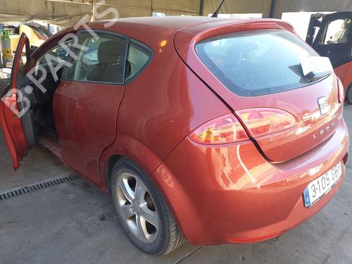 Steering column stalk SEAT LEON (1P1) 1.9 TDI | BP8186937I23 