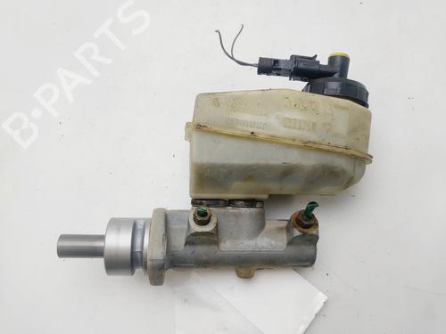 Used Brake master cylinder RENAULT SCÉNIC I MPV (JA0/1_, FA0_) 1.9 dTi (JA0N) (98 hp) 28537525
