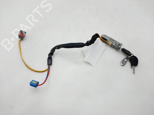 Used Ignition barrel CITROËN XSARA Coupe (N0) 1.4 HDi (68 hp) 31373619