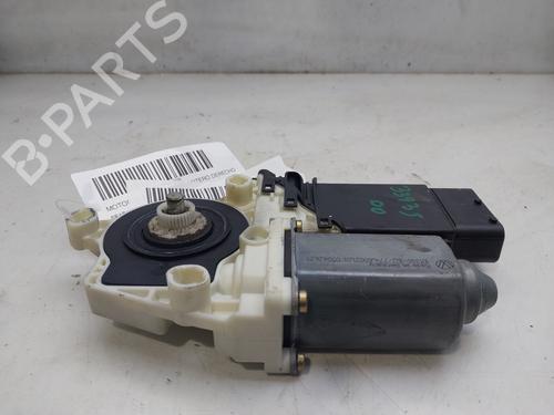 Right front window motor SEAT LEON (1M1) 1.9 TDI | BP17029883E20 