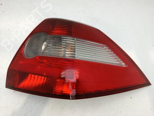 Right taillight RENAULT MEGANE II Saloon (LM0/1_) | BP30738142C35
