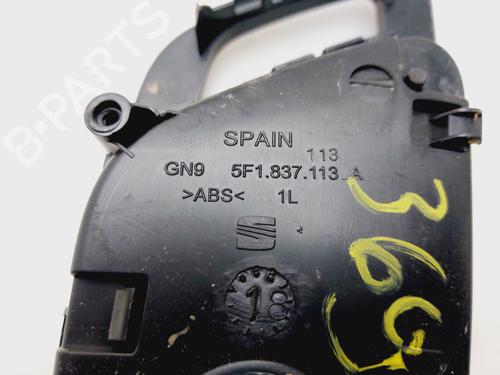 Front left interior door handle SEAT LEON (5F1)  | BP23857948I13 