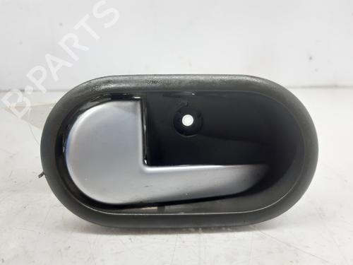 Venstre foran invendig håndtak FORD FUSION (JU_) 1.4 TDCi (68 hp) 12402036