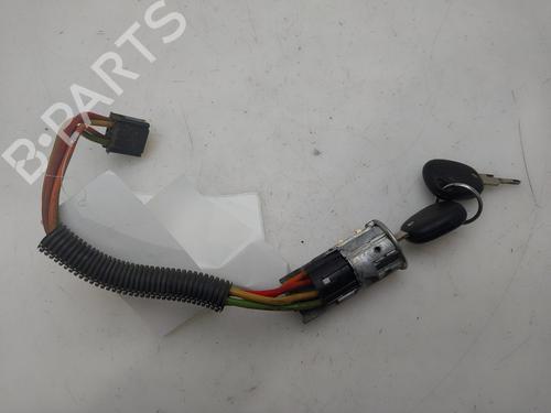 Used Ignition barrel Ignition barrel RENAULT MEGANE I Classic (LA0/1_) 1.6 16V (LA00, LA04, LA0B, LA11, LA16, LA19, LA1J, LA1K,... (107 hp) 33425611 33425611