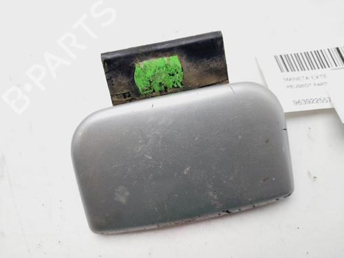 Used Front left exterior door handle PEUGEOT PARTNER MPV (5_, G_) 2.0 HDI (90 hp) 19145550