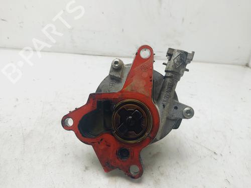 Used Vacuum pump RENAULT KOLEOS I (HY_) 2.0 dCi (HY0K) (150 hp) 23088455