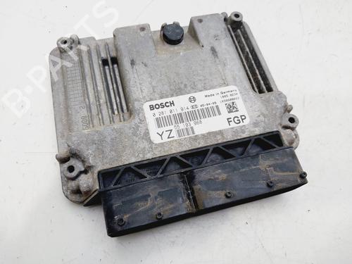 Used Engine control unit (ECU) OPEL VECTRA C (Z02) [2002-2009]  30672390