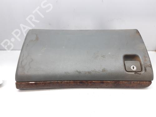 Used Glove box PEUGEOT 406 (8B) 2.0 HDI 110 (109 hp) 10958657