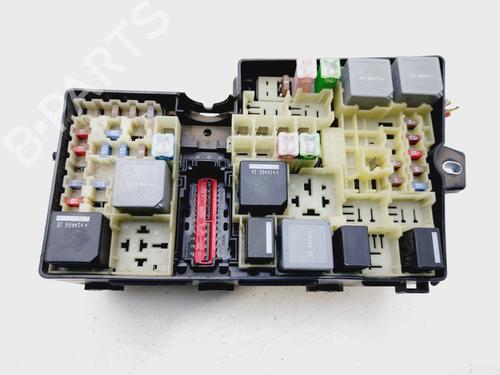 Sikringsdose VOLVO V40 Hatchback (525) D2 (114 hp) 29585819