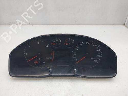 Kombinert Instrument AUDI A4 B5 (8D2) 1.9 TDI (90 hp) 17721321