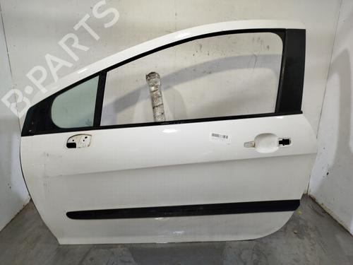 Used Left front door Left front door 36475940 36475940