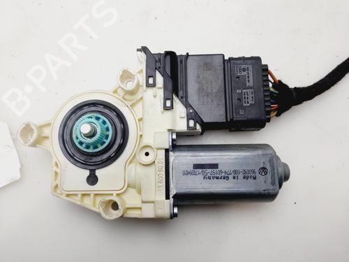 Used Right rear window motor VW GOLF V Variant (1K5) 1.9 TDI (105 hp) 30870854