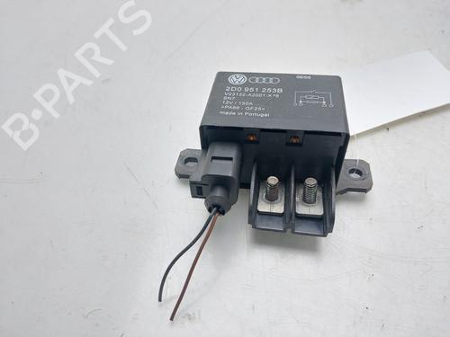 Used Fuse box Fuse box VW TOUAREG (7LA, 7L6, 7L7) 5.0 V10 TDI (313 hp) 33842140 33842140