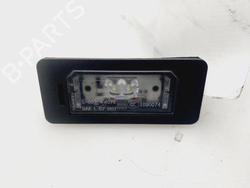 Used Licence plate light BMW 3 (F30, F80) 330 i (252 hp) 32071637