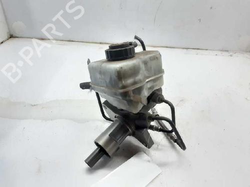 Used Brake master cylinder BMW 3 (E90) 318 d (122 hp) 6137588
