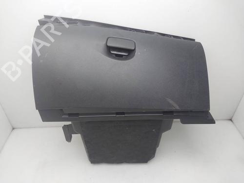 Used Glove box Glove box RENAULT MEGANE III Hatchback (BZ0/1_, B3_) 1.6 16V (BZ0H) (101 hp) 39960195 39960195