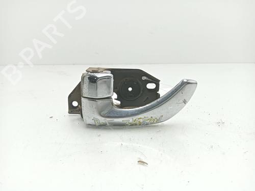 Used Front left interior door handle HYUNDAI TERRACAN (HP) 2.9 CRDi 4WD (150 hp) 21543495