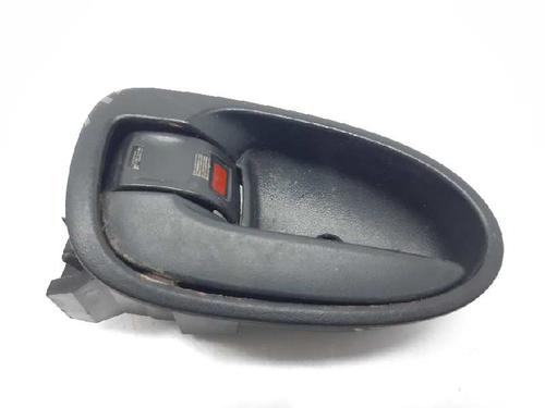 Used Front left interior door handle TOYOTA YARIS (_P9_) 1.4 D-4D (NLP90_, NLP90R) (90 hp) 5323114
