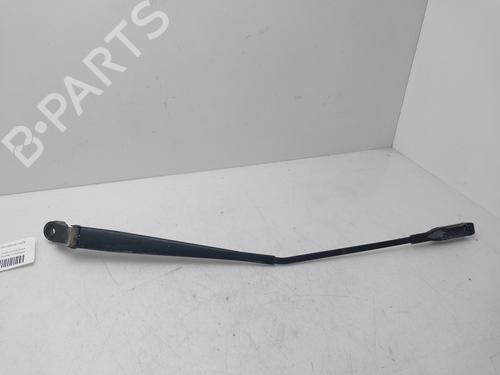 Used Front windshield wiper arm Front windshield wiper arm 34138553 34138553