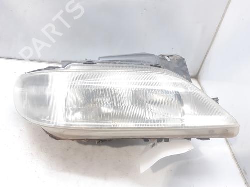 Used Right headlight CITROËN XSARA (N1) 1.9 D (70 hp) 10138910