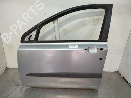Dør venstre foran FIAT STILO Multi Wagon (192_) 1.9 JTD (115 hp) 24310503
