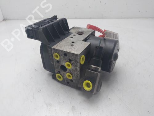 Used ABS pump ABS pump MERCEDES-BENZ S-CLASS (W220, V220) S 320 (220.065, 220.165) (224 hp) 32848949 32848949