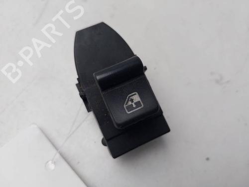 Used Right front window switch Right front window switch ALFA ROMEO 159 (939_) 2.4 JTDM (939AXD12, 939AXD1B) (200 hp) 40082123 40082123