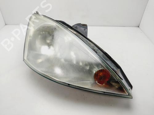 Phare droit FORD FOCUS I (DAW, DBW) 1.8 TDCi (115 hp) 30680959