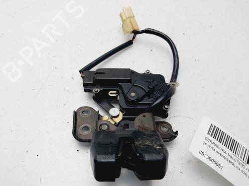 Tailgate lock TOYOTA AVENSIS (_T25_) 2.0 D-4D (CDT250_, CDT250R) | BP29473640C101 