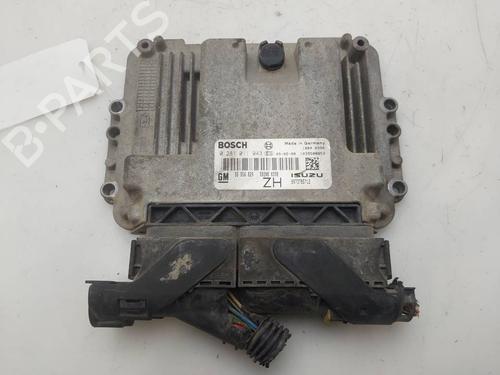 Used Engine control unit (ECU) Engine control unit (ECU) 38590757 38590757