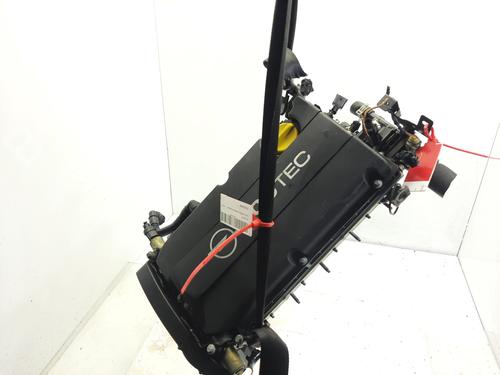 Used Cylinder head OPEL VECTRA C (Z02) [2002-2009]  29855824