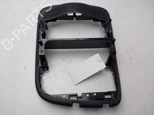 middle-console-renault-clio-iv-bh_-2012-2013-2014-2015-2016-2017-2018-2019-2020-2021-40218806 main image