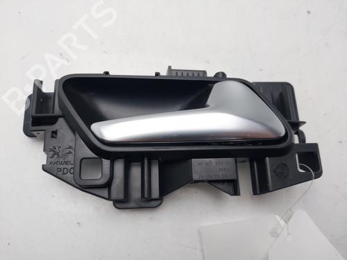 front-right-interior-door-handle-peugeot-208-ii-ub_-up_-uw_-uj_-2019-32453123 main image
