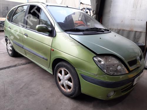 Left headlight RENAULT MEGANE Scenic (JA0/1_) 1.9 D (JA0J) | BP12418207C28