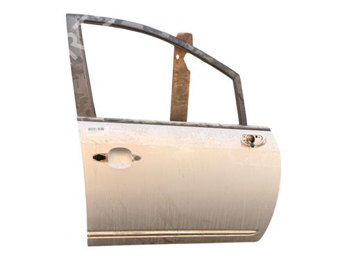 right-front-door-kia-carens-iii-mpv-un-2006-2007-2008-2009-2010-2011-2012-2013-37153043 main image