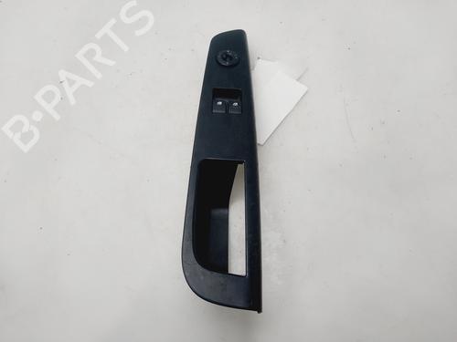 Used Left front window switch KIA CEE'D Hatchback (ED) [2006-2012]  31970981