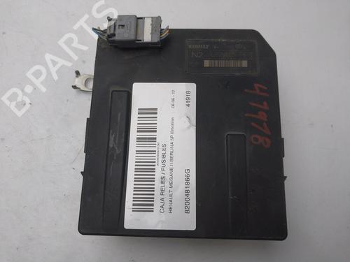 Used Fuse box Fuse box 37439417 37439417