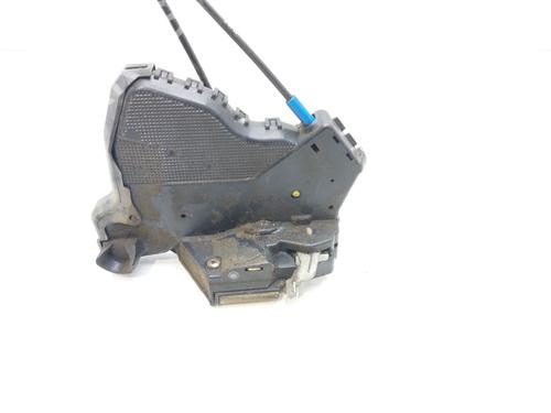 Used Front right lock TOYOTA COROLLA Saloon (_E12_) 2.0 D-4D (CDE120_, CDE120R) (90 hp) 13475145