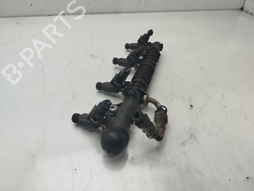 Injection rail OPEL CORSA C (X01) 1.2 Twinport (F08, F68) | BP32411107M98 - Image 2