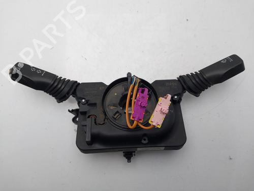 Used Steering wheel controls OPEL ZAFIRA / ZAFIRA FAMILY B (A05) [2005-2019]  32491383